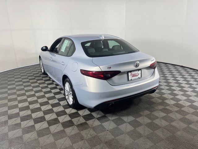 Used 2022 Alfa Romeo Giulia Sprint AWD/4WD image 5