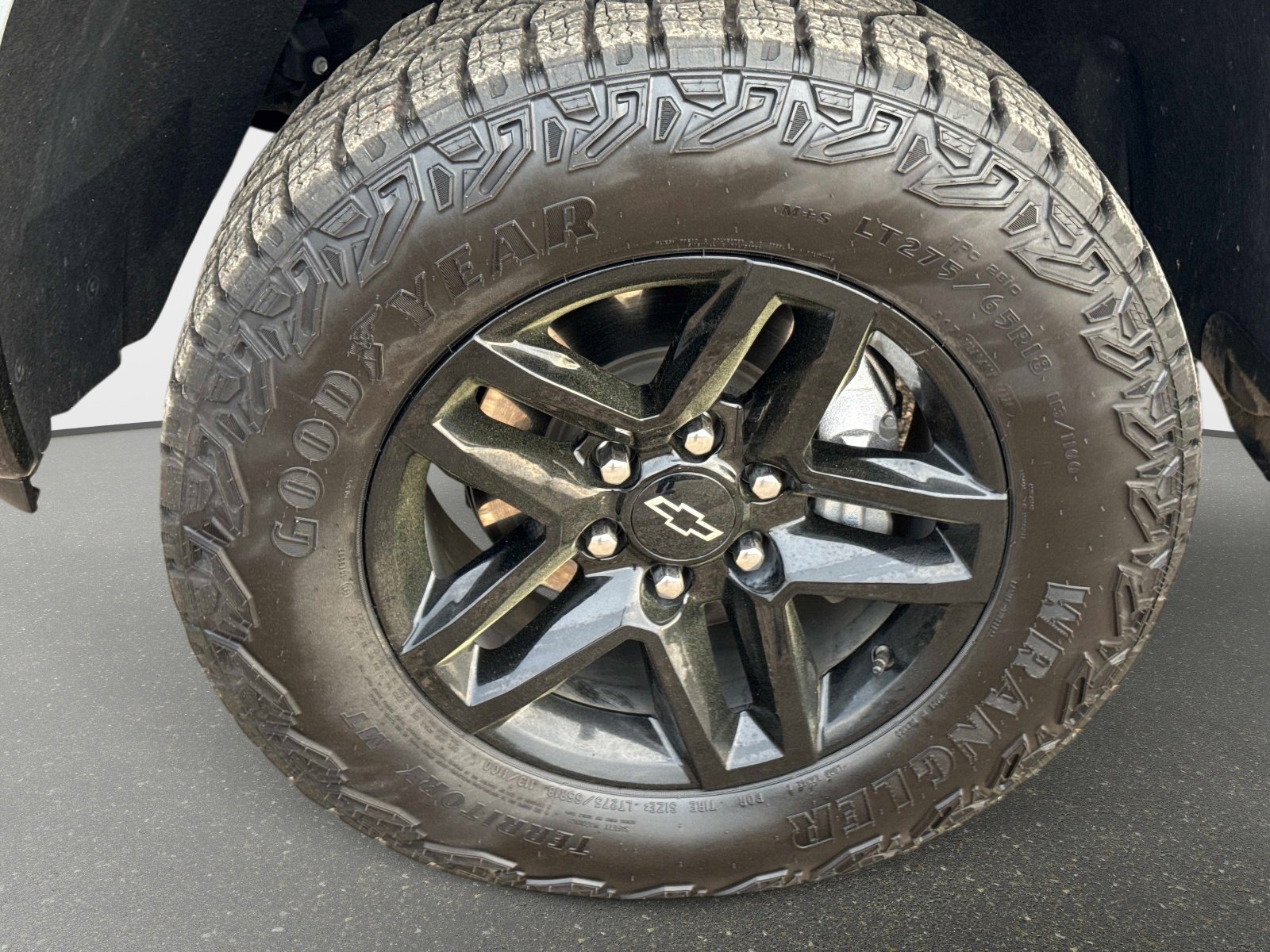 Used 2025 Chevrolet Silverado 1500 Custom Trail Boss w/ LPO, Dark Essentials Package AWD/4WD image 10