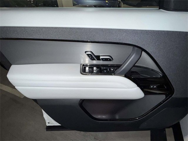 Used 2023 Land Rover Range Rover Sport SE image 19