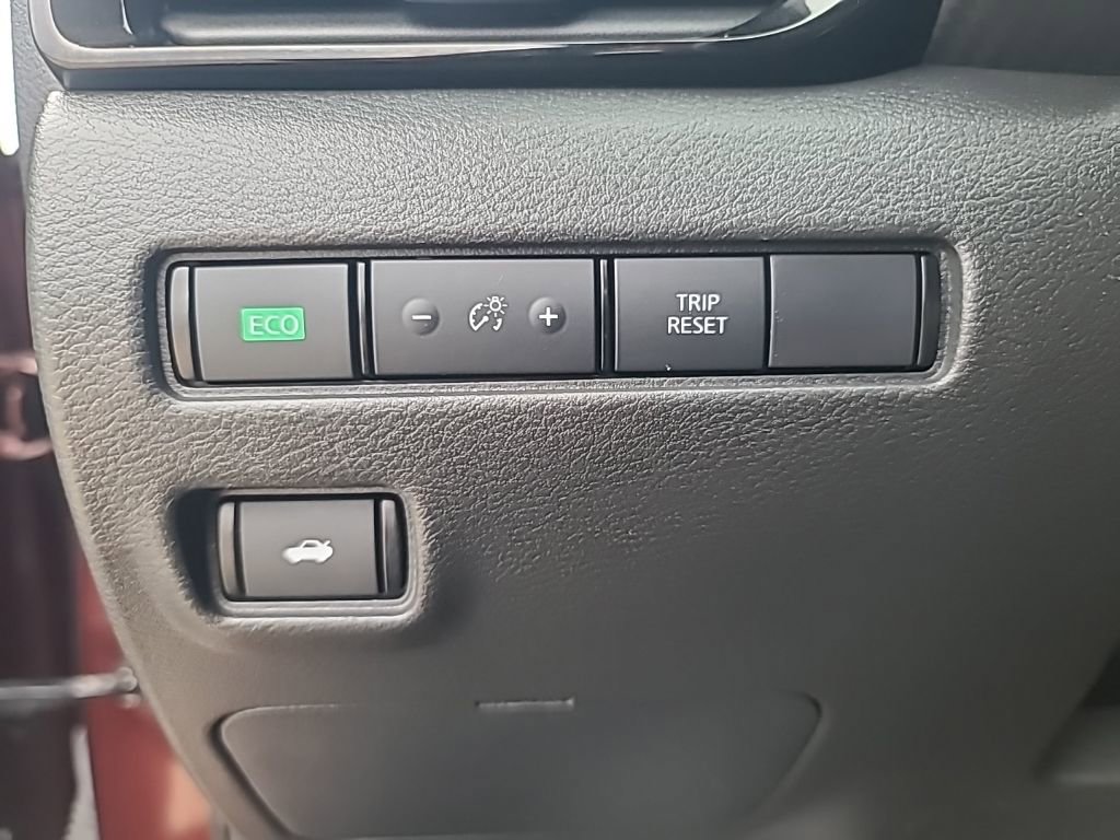 Used 2023 Nissan Sentra SV image 27