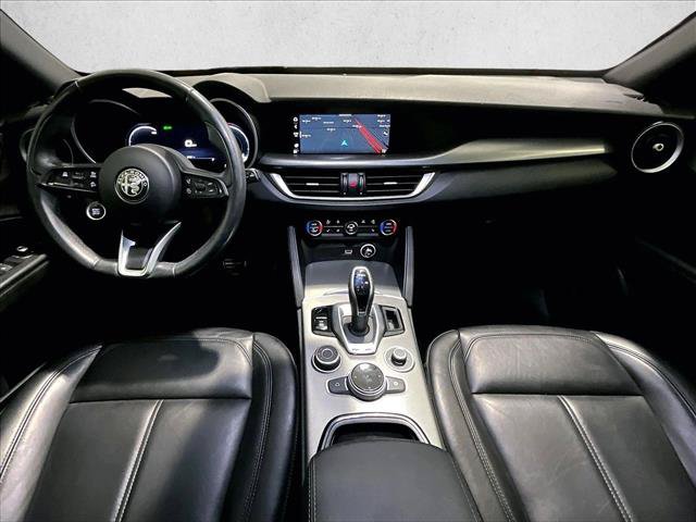 Used 2024 Alfa Romeo Stelvio Ti AWD/4WD image 16