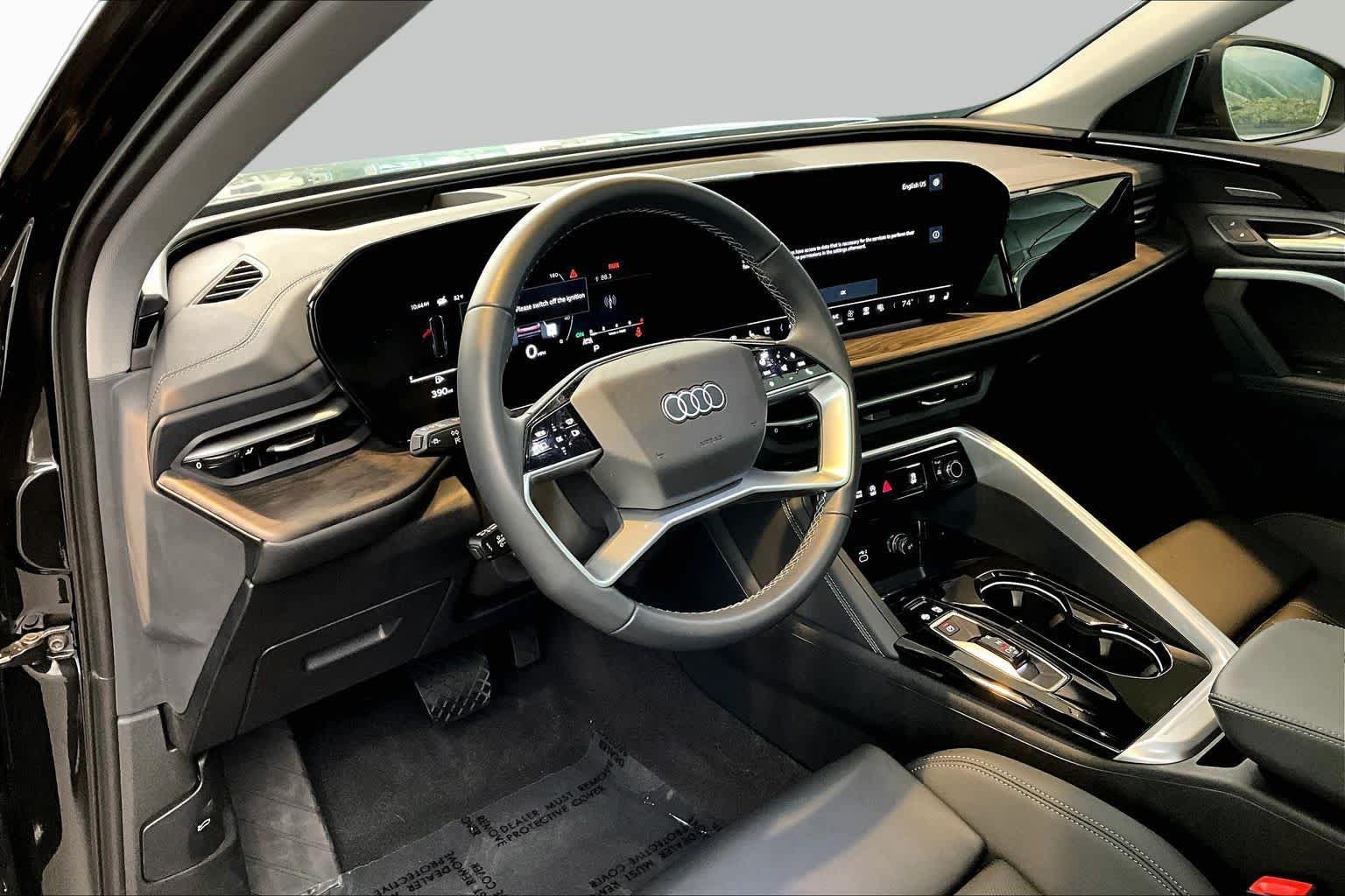 Certified 2025 Audi Q5 Premium w/ Premium Plus AWD/4WD image 18