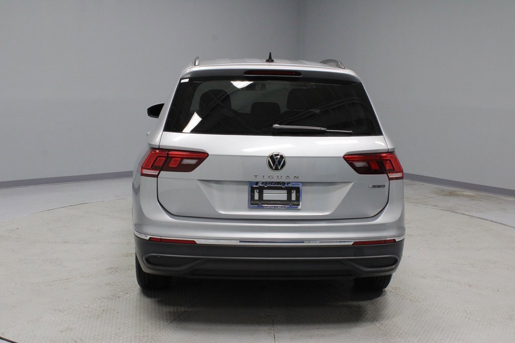 Used 2022 Volkswagen Tiguan S image 11