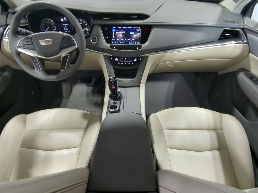 Used 2025 Cadillac XT5 Premium Luxury AWD/4WD image 18