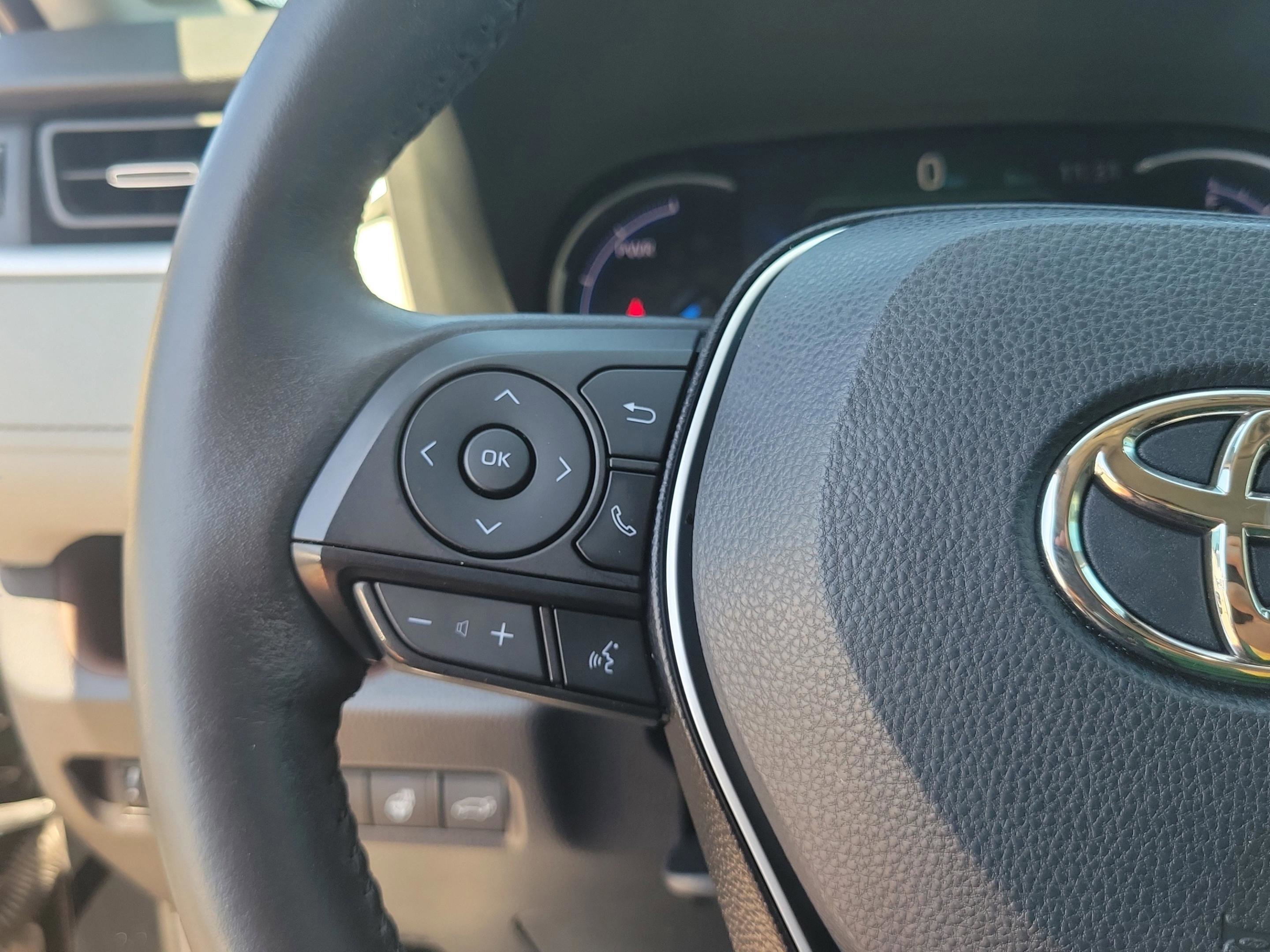 Used 2020 Toyota RAV4 Limited w/ Limited Grade Weather Package AWD/4WD image 24