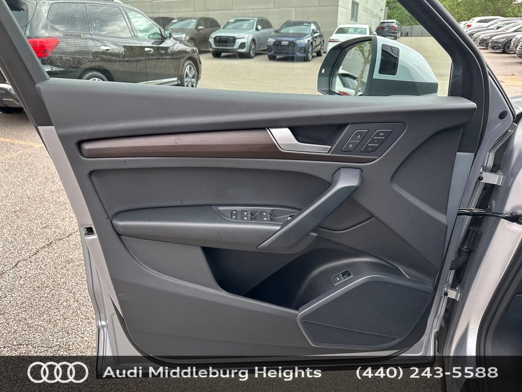 Certified 2023 Audi Q5 2.0T Premium w/ Convenience Package AWD/4WD image 16