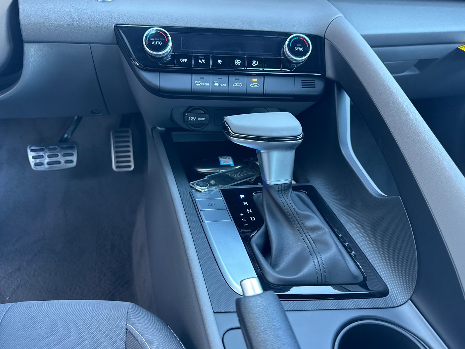 New 2026 Hyundai Elantra Sport image 30