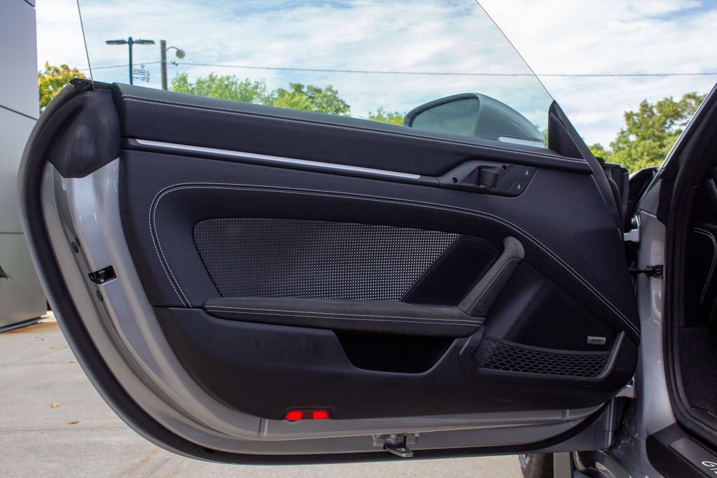 Used 2025 Porsche 911 GT3 RS RWD image 17