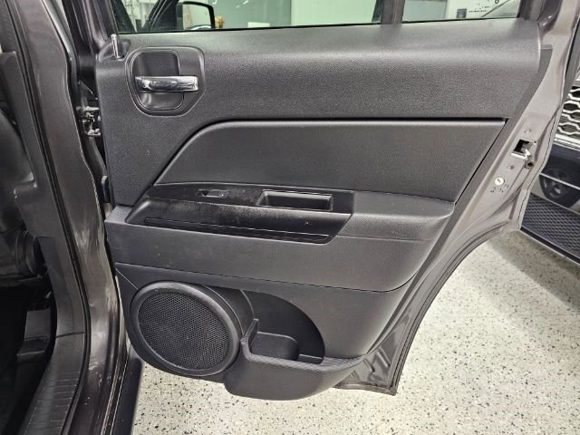 Used 2015 Jeep Patriot High Altitude image 25