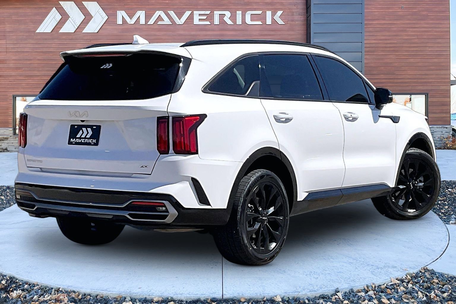 Used 2023 Kia Sorento SX AWD/4WD image 5
