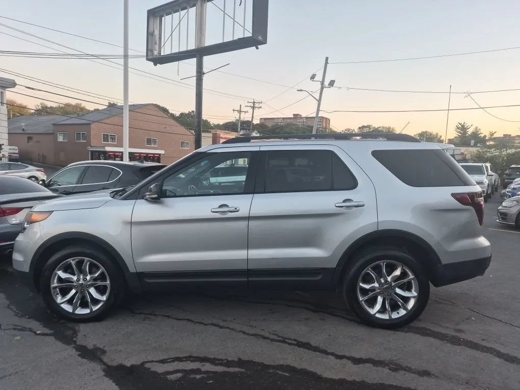 Used 2015 Ford Explorer Sport w/ Equipment Group 401A AWD/4WD image 17