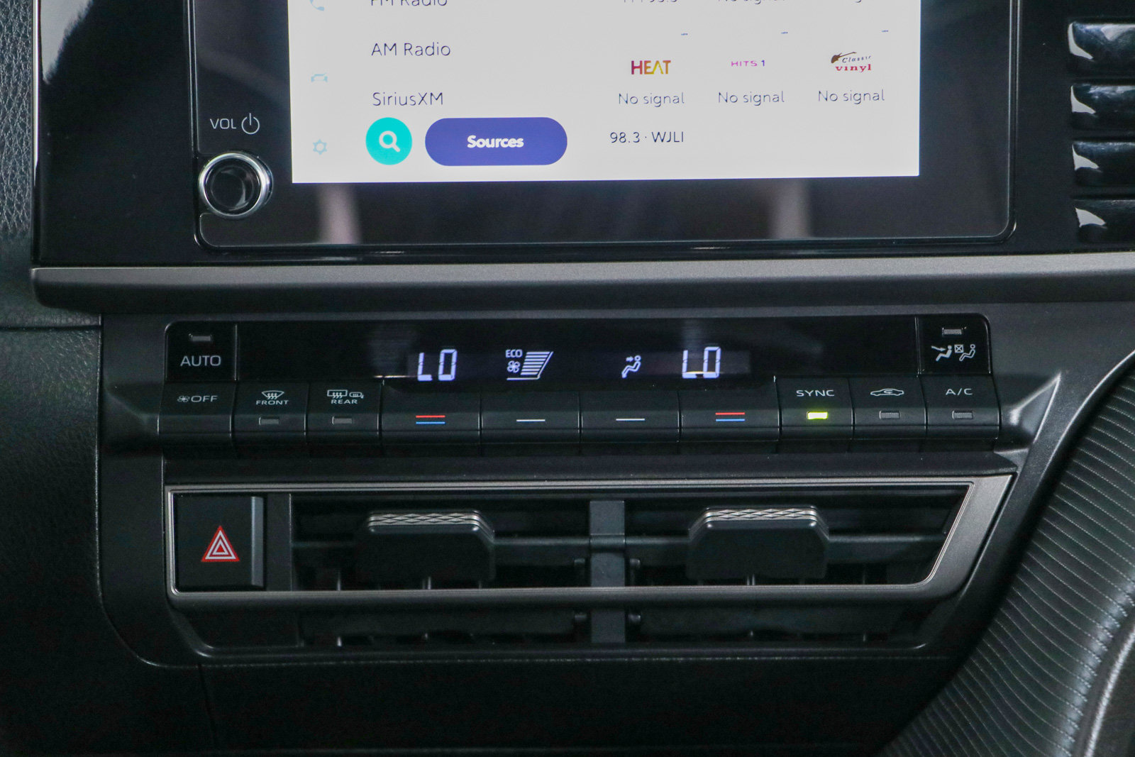 Used 2025 Toyota Camry SE FWD image 20