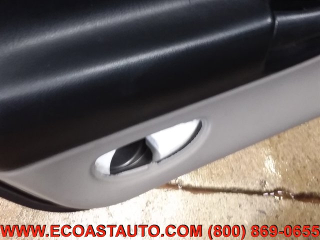 Used 1998 Chevrolet Corvette Convertible w/ Memory Pkg RWD image 14