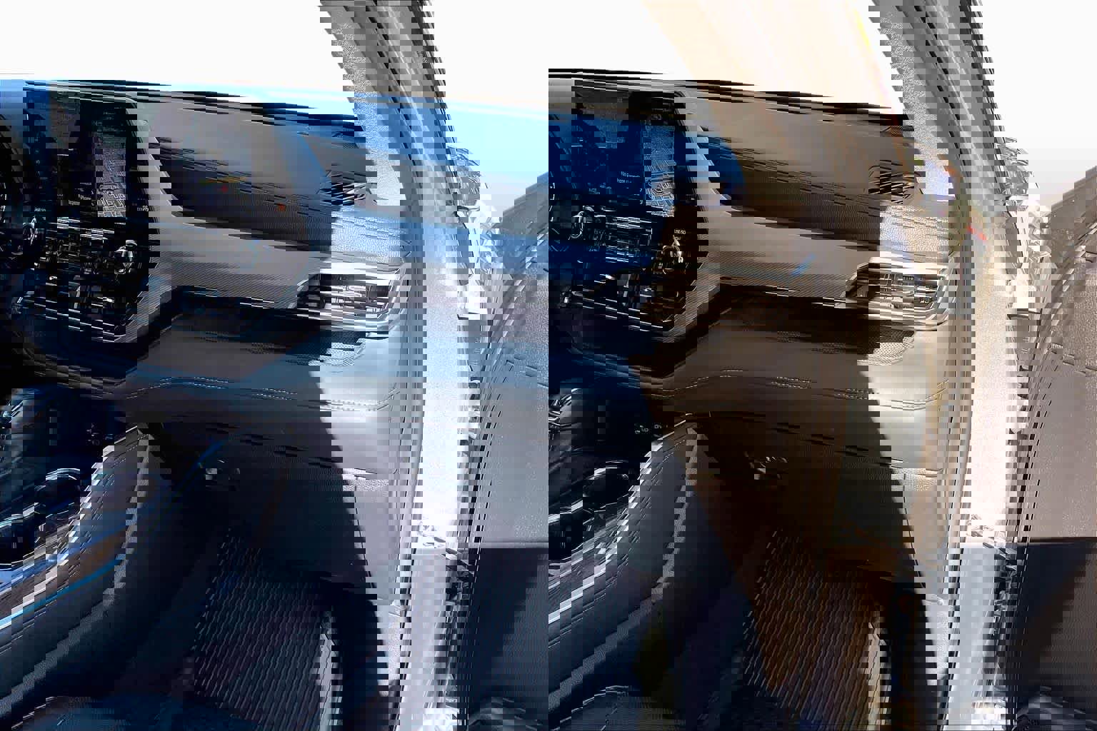 Used 2022 Toyota Highlander Platinum image 18