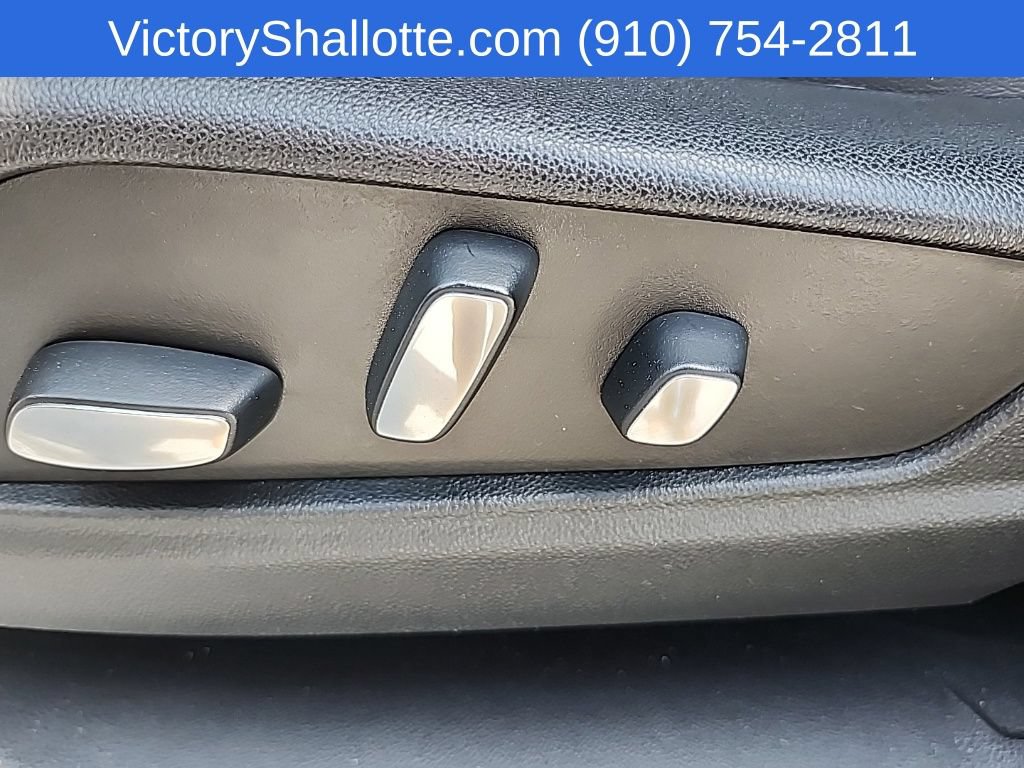 Used 2019 Cadillac XT5 Premium Luxury FWD image 19
