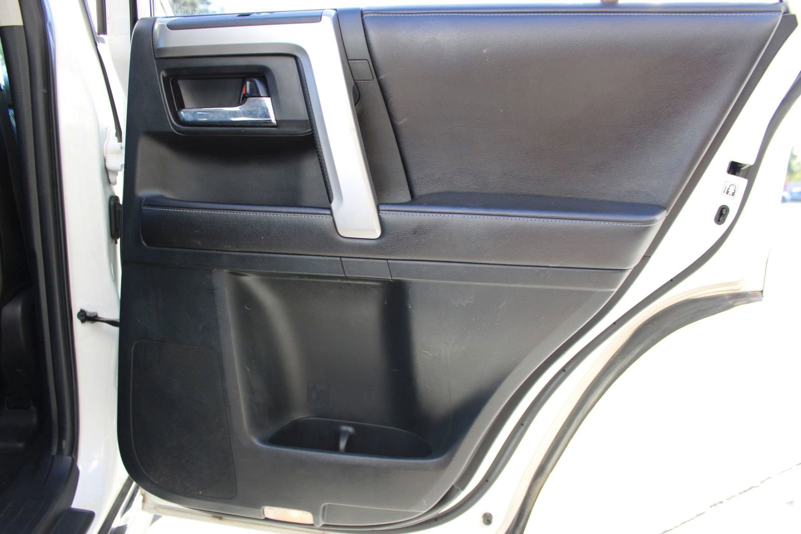 Used 2016 Toyota 4Runner SR5 Premium image 16