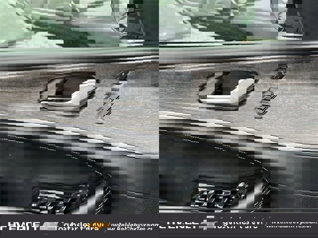 Used 2023 Jeep Grand Cherokee L Overland w/ Advanced Protech Group III image 25