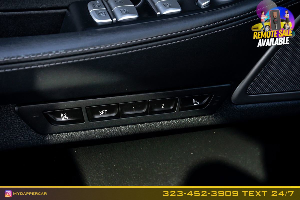 Used 2019 BMW 750i w/ Executive Package RWD image 32