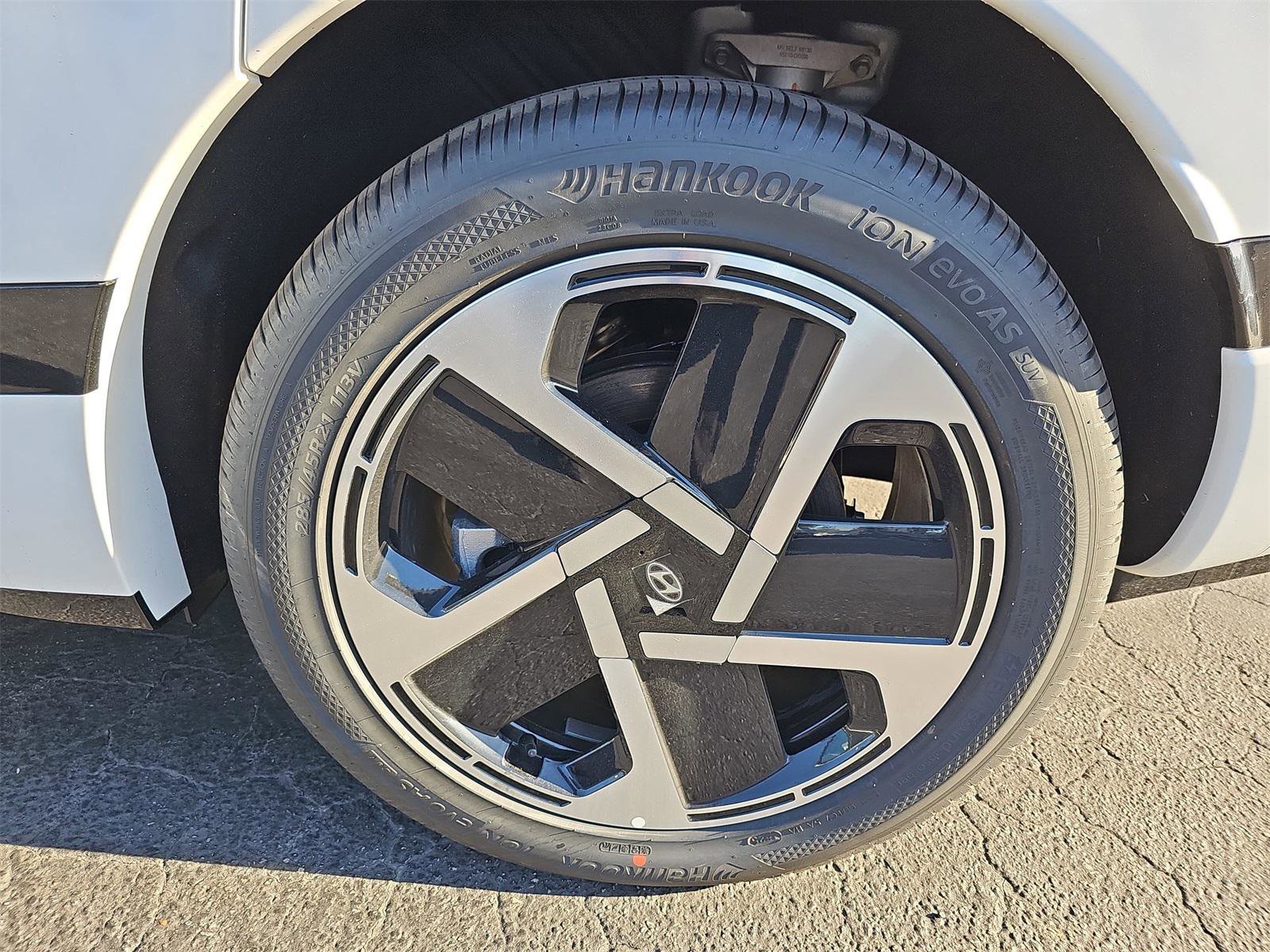 New 2026 Hyundai Ioniq 9 Calligraphy image 42