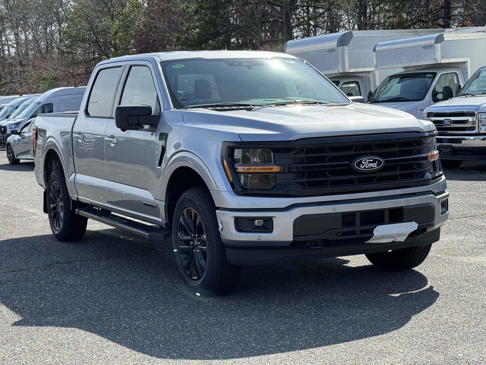 New 2025 Ford F150 XLT w/ Equipment Group 302A MID image 2