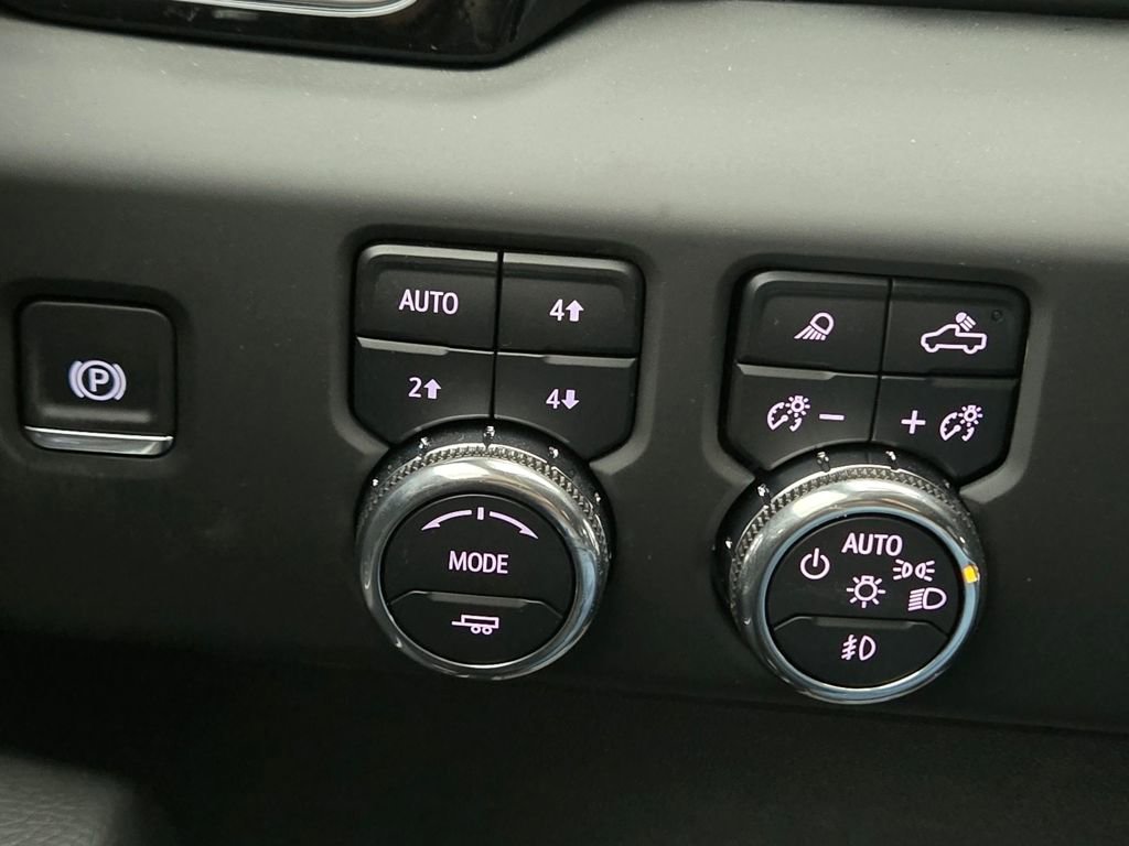 New 2025 GMC Sierra 2500 Denali w/ Denali Reserve Package image 31