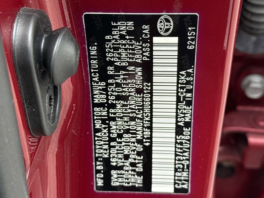 Used 2017 Toyota Camry SE FWD image 29