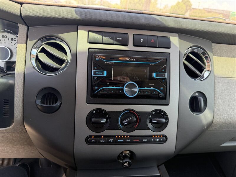 Used 2011 Ford Expedition EL XLT RWD image 31