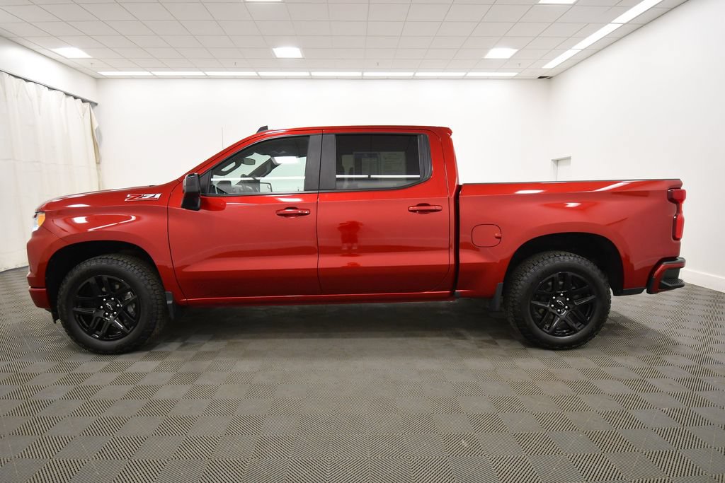 Used 2024 Chevrolet Silverado 1500 RST AWD/4WD image 4
