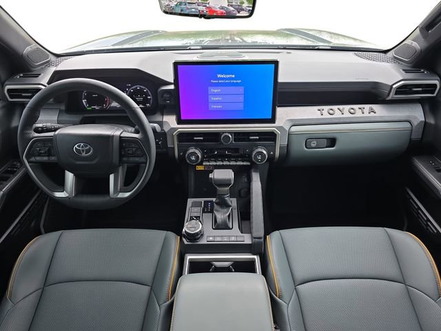 Used 2025 Toyota Tacoma Trailhunter image 9
