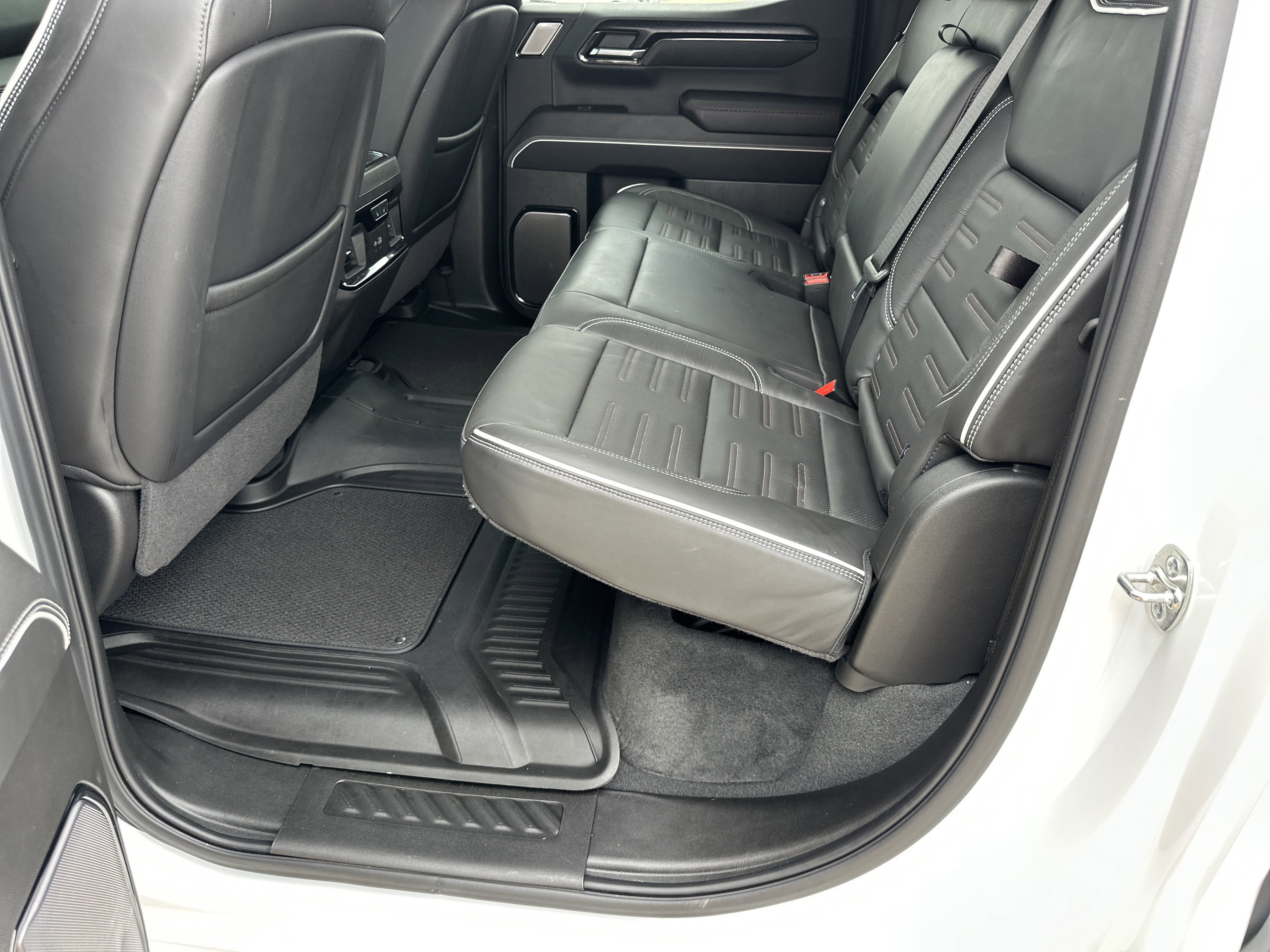 Certified 2025 GMC Sierra 1500 AT4X AWD/4WD image 22