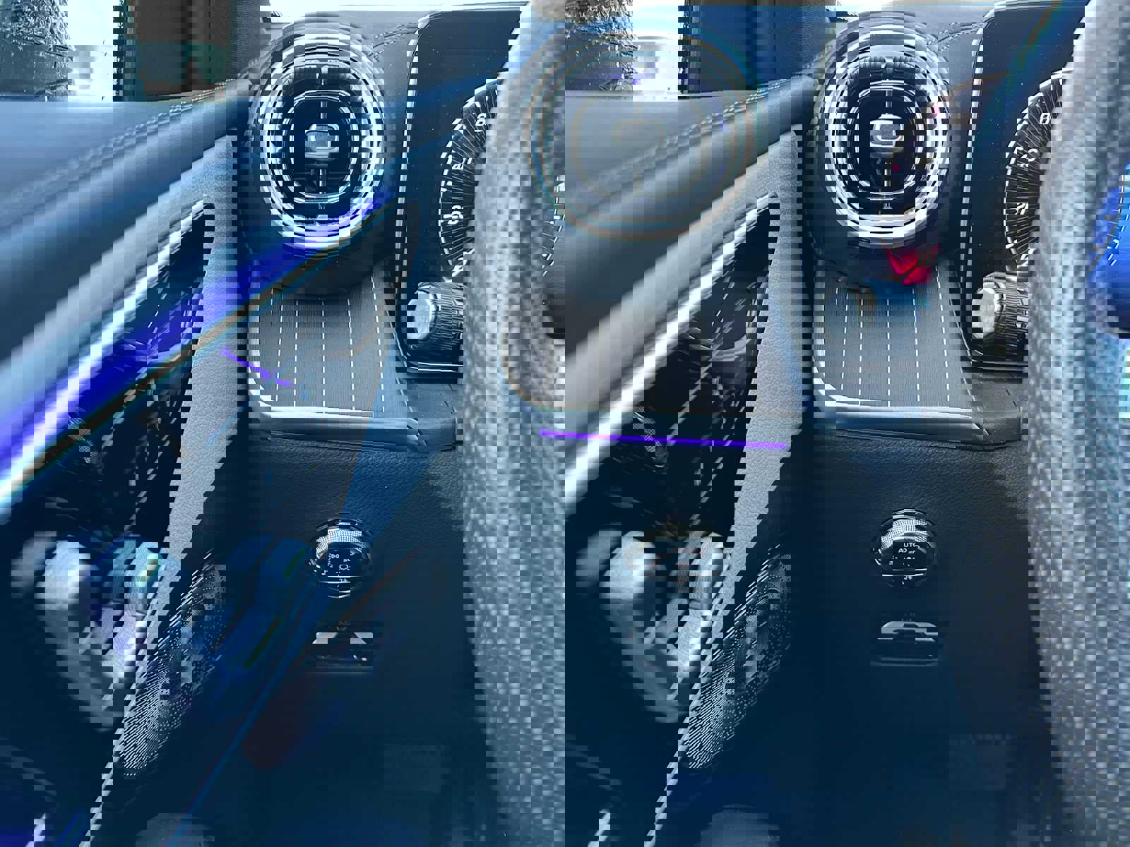 Used 2023 Mercedes-Benz GLC 300 4MATIC image 32