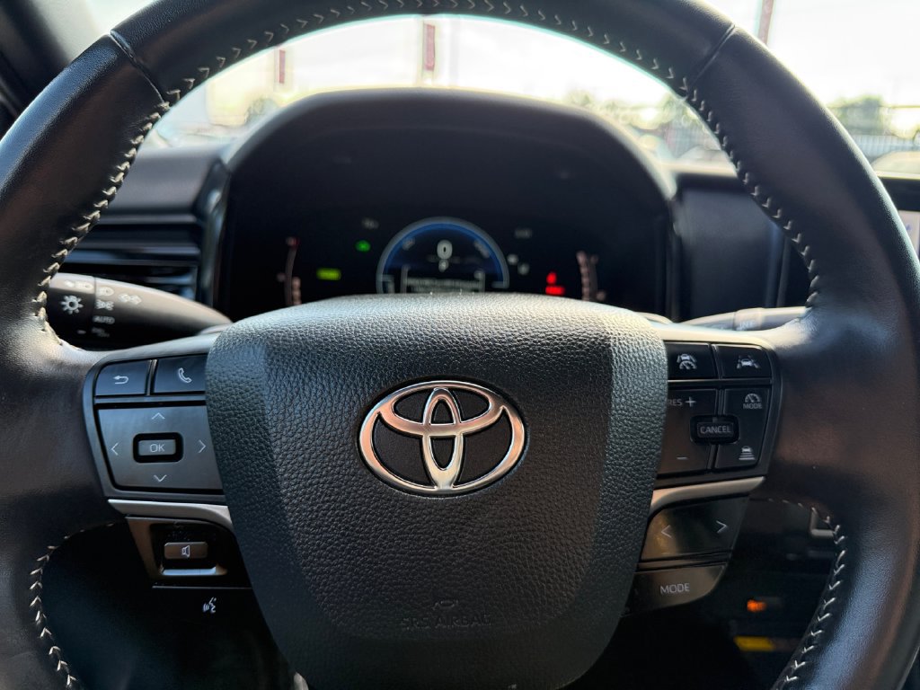 Certified 2025 Toyota Camry SE w/ Convenience Package AWD/4WD image 32
