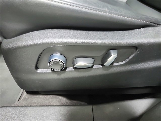 Used 2024 Cadillac XT4 Premium Luxury image 20