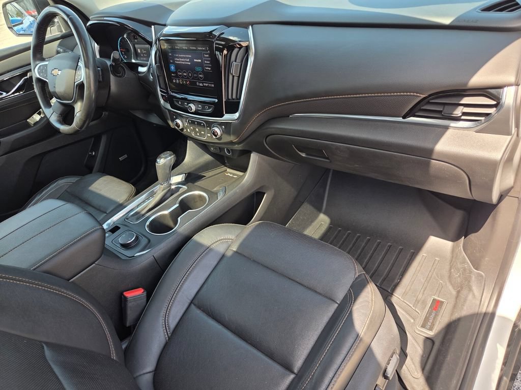 Used 2020 Chevrolet Traverse Premier w/ Redline Edition FWD image 18