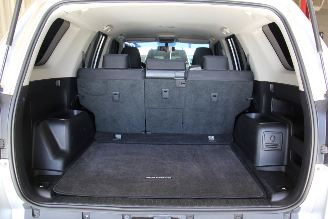 Used 2010 Toyota 4Runner SR5 RWD image 23