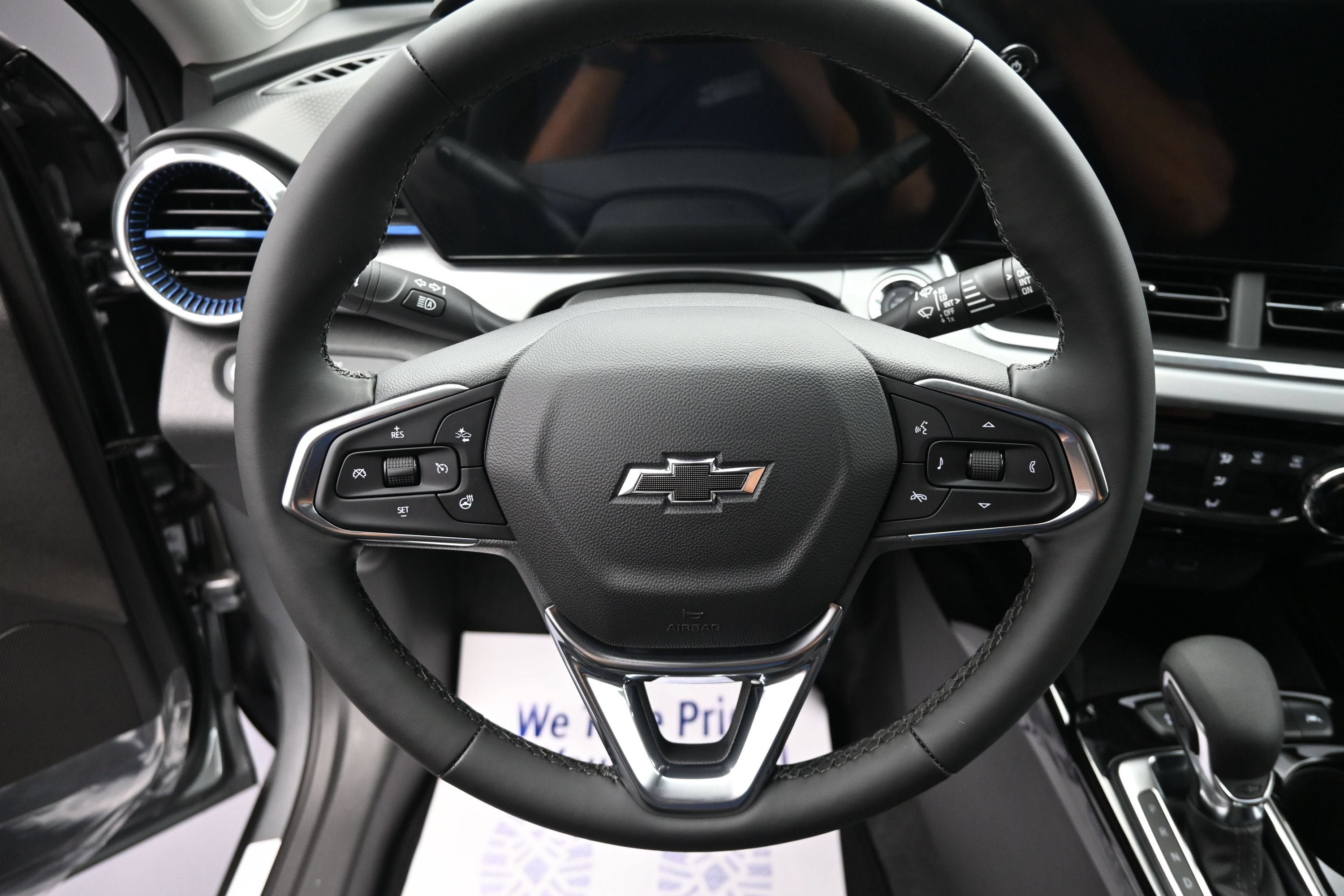 New 2026 Chevrolet Trax LT w/ Sunroof Package FWD image 12
