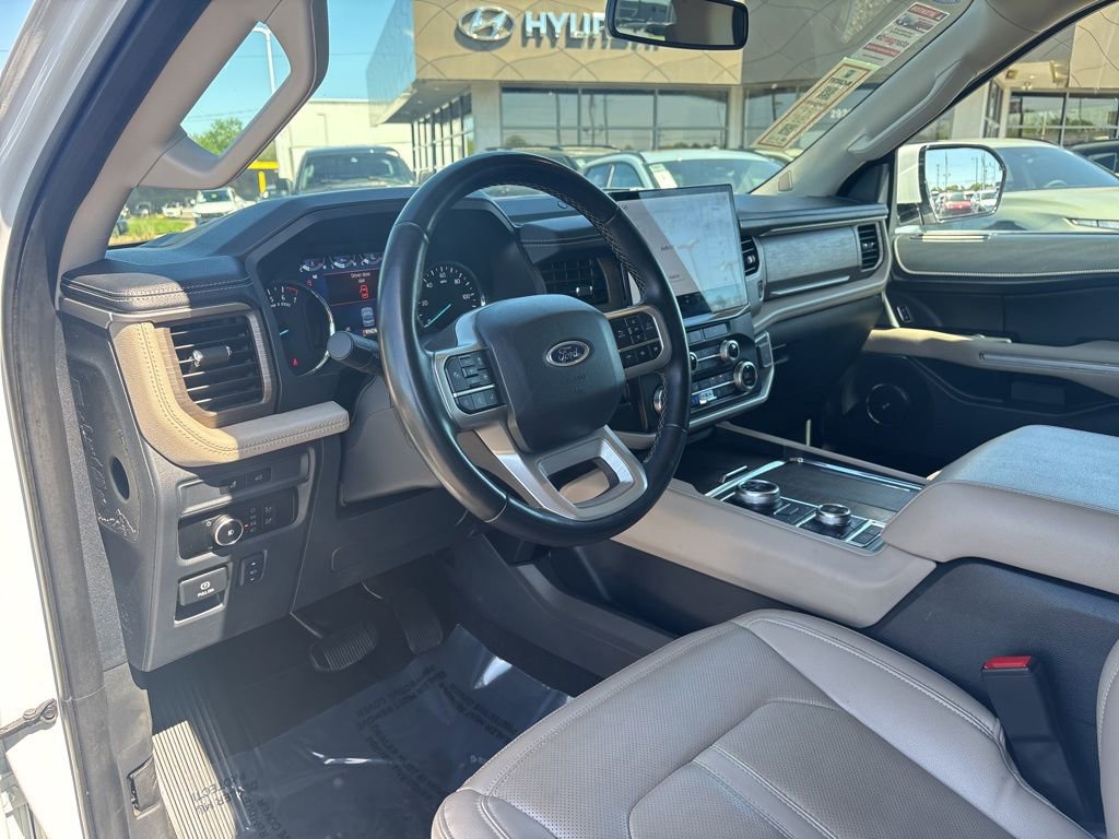 Used 2024 Ford Expedition Max Limited AWD/4WD image 13