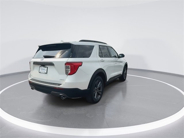 Used 2023 Ford Explorer XLT w/ Equipment Group 202A image 8