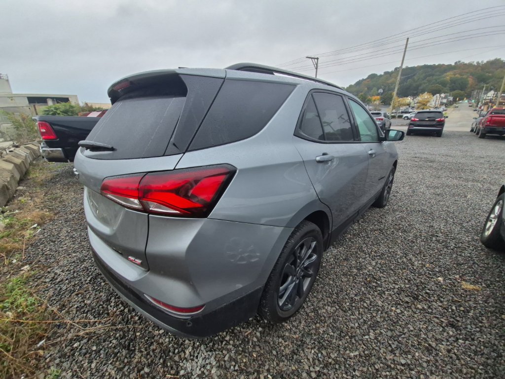 Used 2024 Chevrolet Equinox RS w/ RS Leather Package AWD/4WD image 7