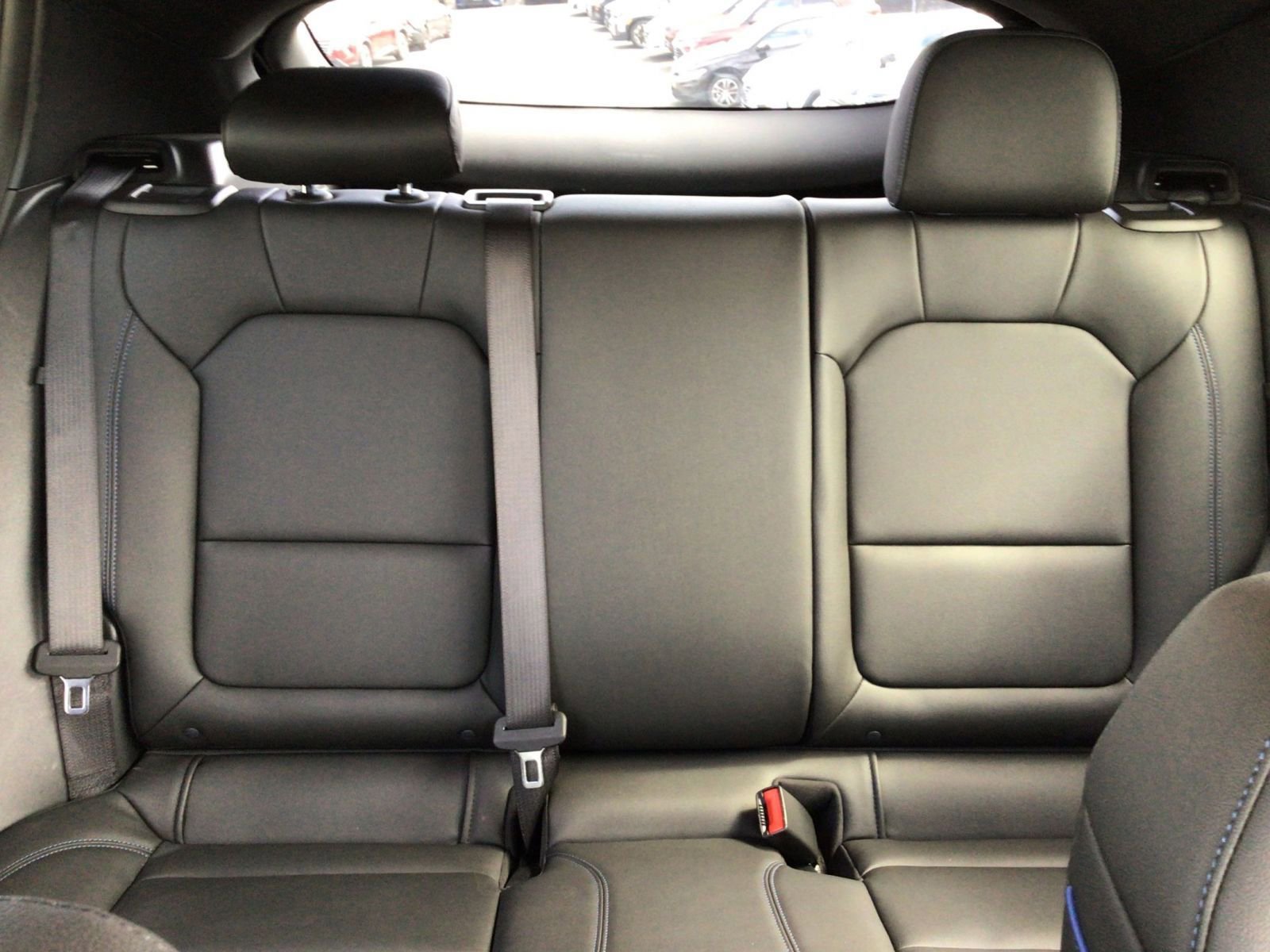 Used 2025 Buick Envista Sport Touring image 37