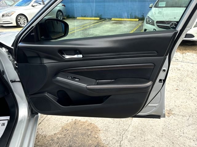 Used 2021 Nissan Altima 2.5 SR image 21