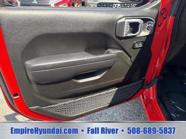 Used 2024 Jeep Wrangler Unlimited Sport AWD/4WD image 17