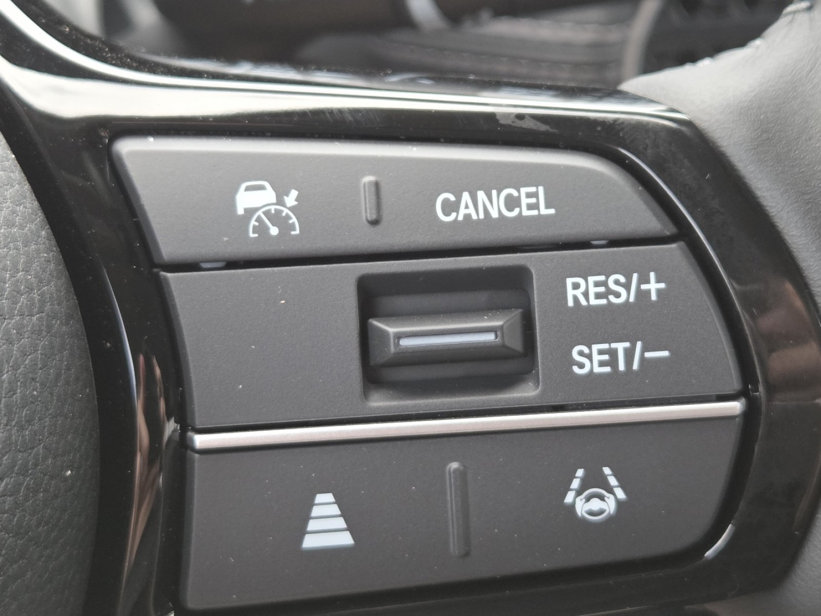 New 2027 Honda HR-V EX-L image 6