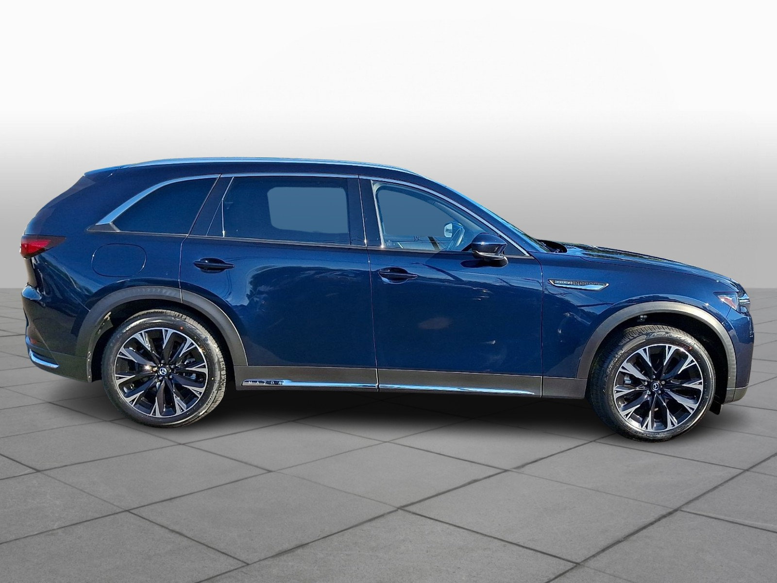 Certified 2024 MAZDA CX-90 Plug-In Hybrid w/ Premium Plus AWD/4WD image 8