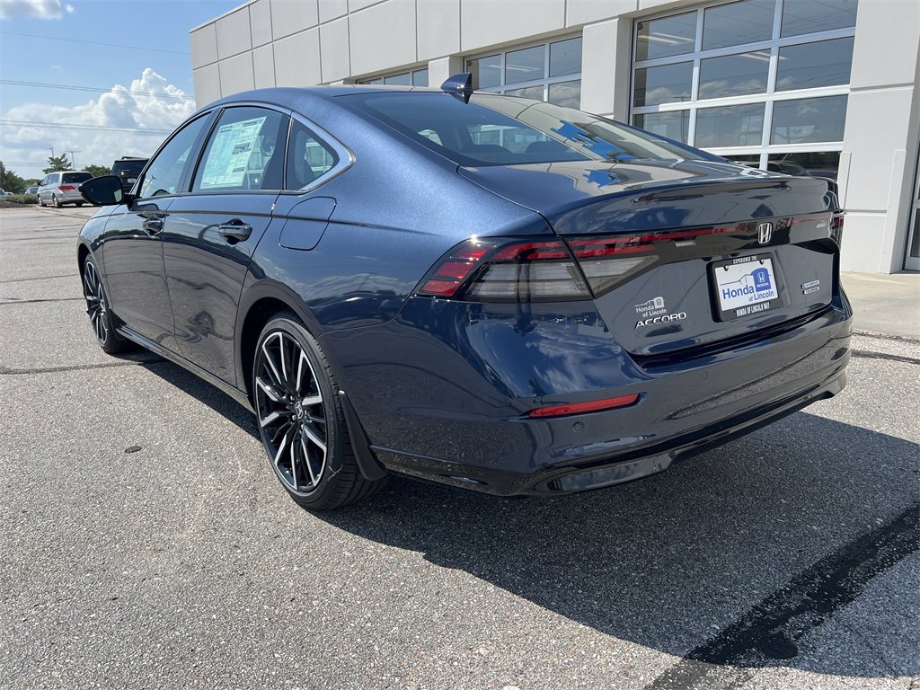 New 2025 Honda Accord Touring image 8