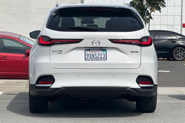 Certified 2025 MAZDA CX-70 Plug-In Hybrid w/ Premium Pkg AWD/4WD image 4