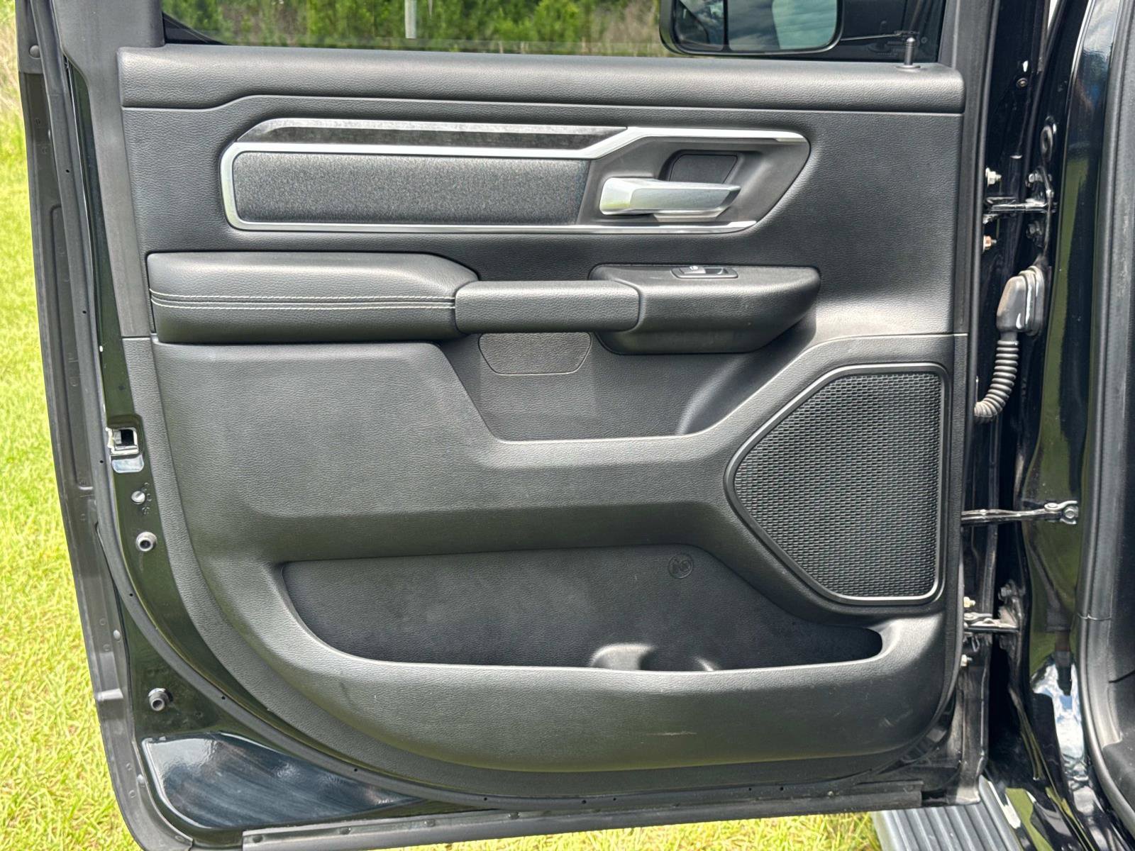 Used 2019 RAM 1500 Big Horn AWD/4WD image 12