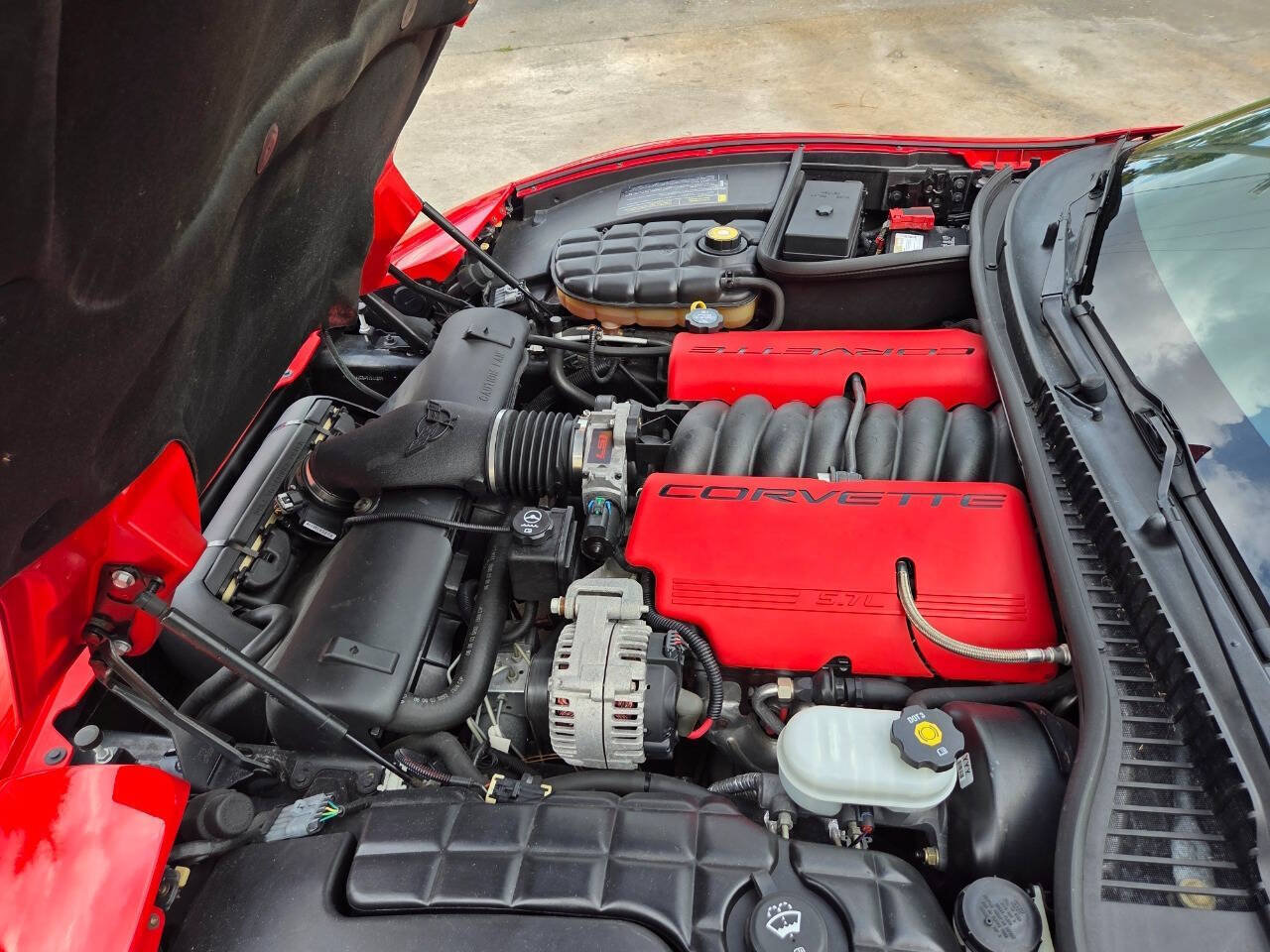 Used 2004 Chevrolet Corvette Convertible w/ Preferred Equipment Group RWD image 20