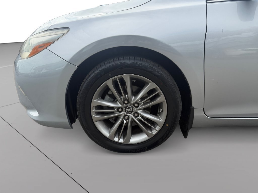 Used 2017 Toyota Camry SE FWD image 9