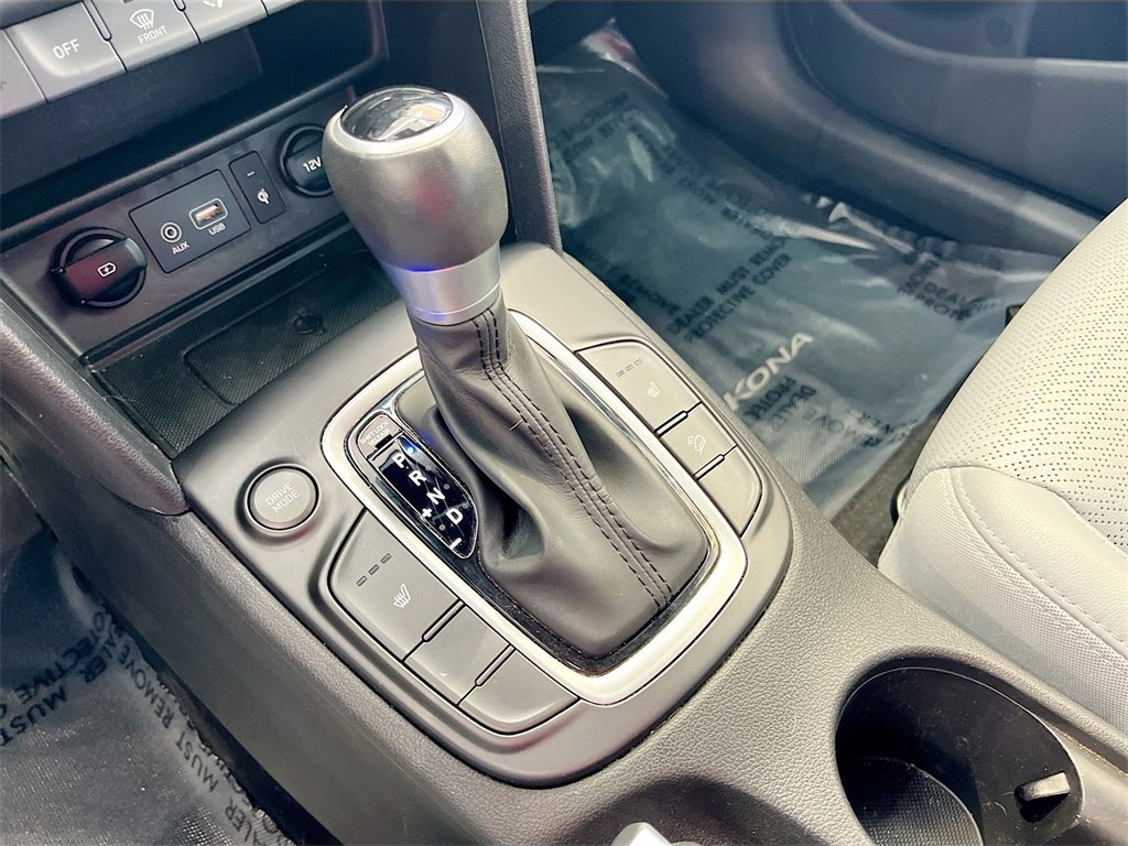 Used 2021 Hyundai Kona Limited image 16